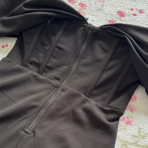 Black Off-Shoulder Corset Mini Dress - Picture 4 of 9